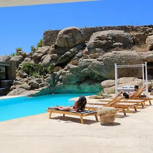Isabella , Paraga (Mykonos) Grecia