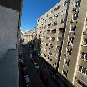 Lifestyle In The Center , Bucarest Romania